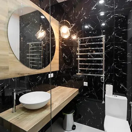 Leogrand On Khmelnytskoho 11 *