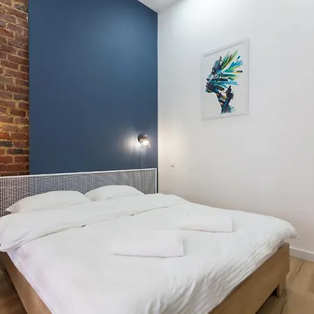 Leogrand On Khmelnytskoho 11