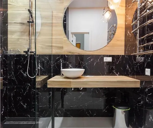 Apartmán Leogrand On Khmelnytskoho 11 *