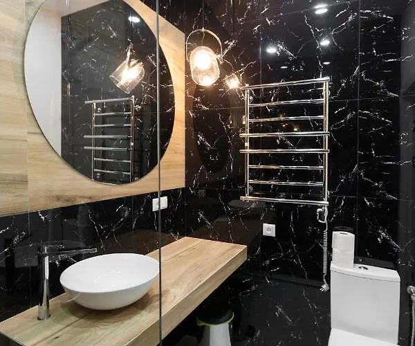 Leogrand On Khmelnytskoho 11 *