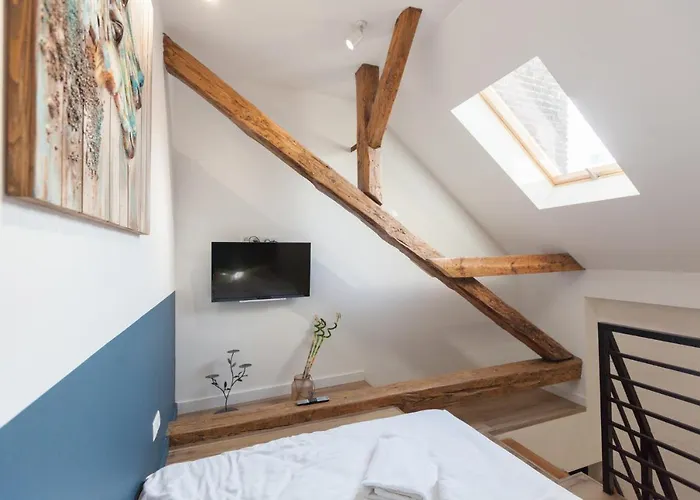 Apartamento Leogrand On Khmelnytskoho 11